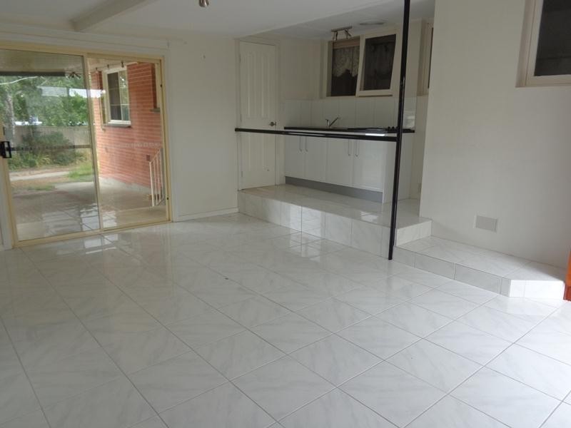 2 Dumas Street, Mount Barker SA 5251