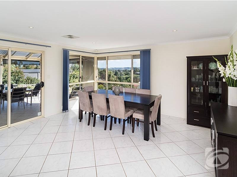 124 Burnbank Way, Mount Barker SA 5251