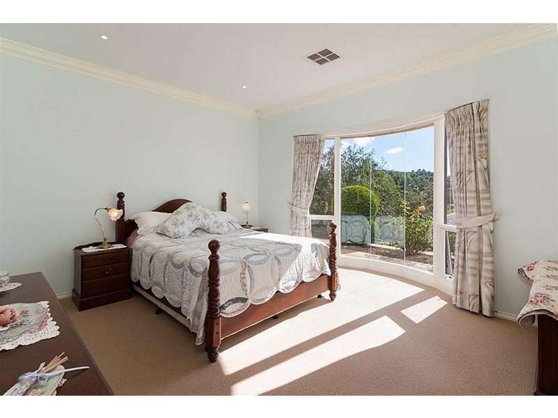 148 Burnbank Way, Mount Barker SA 5251