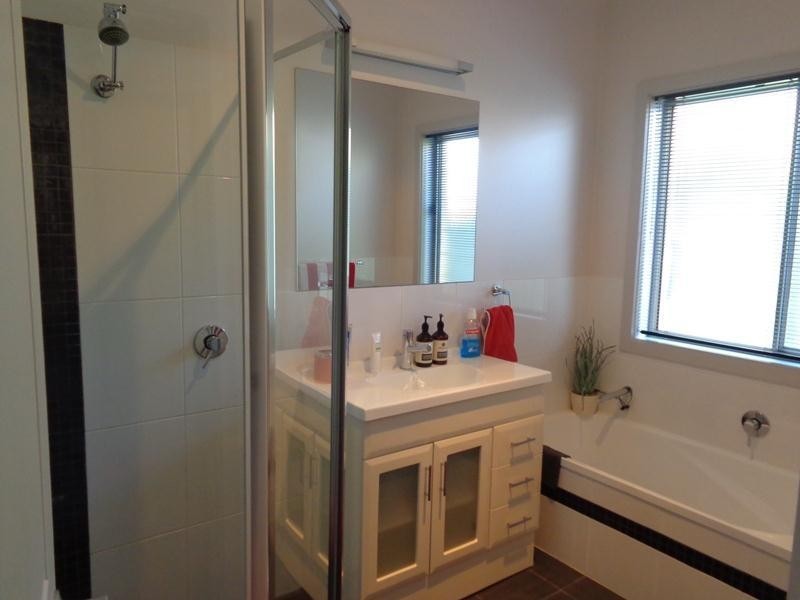 15 Collett Avenue, Mount Barker SA 5251