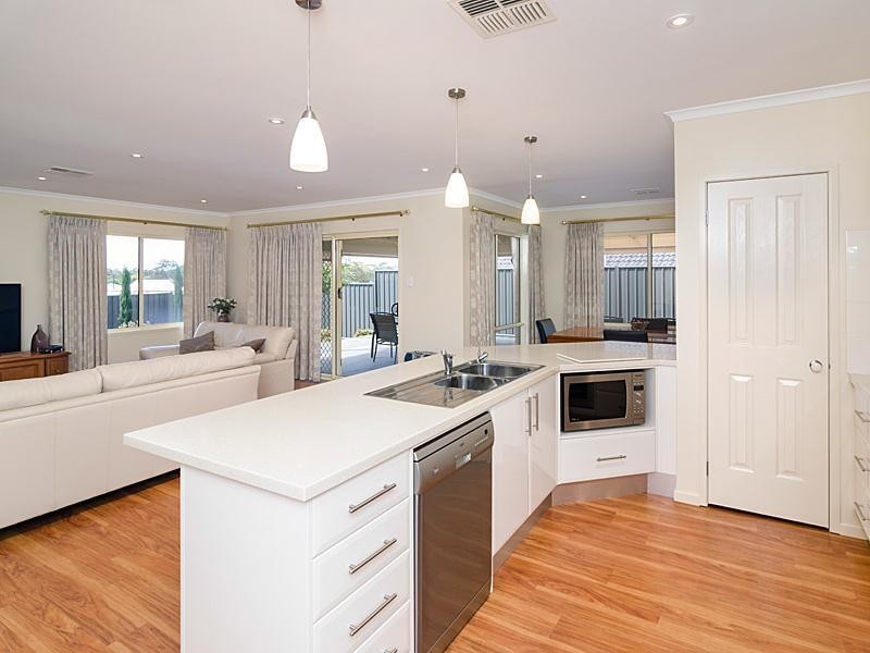 18 Tilly Street, Mount Barker SA 5251