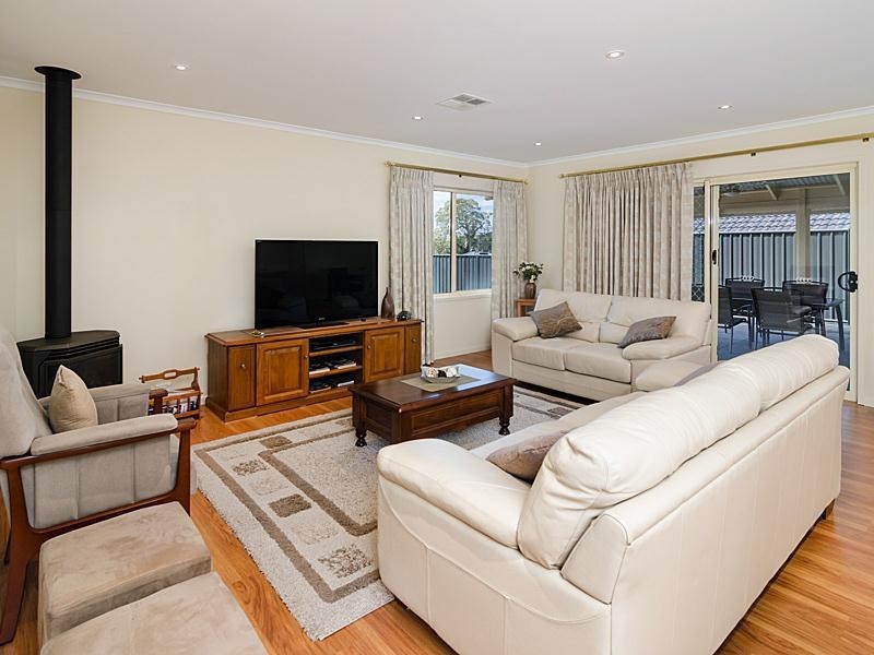 18 Tilly Street, Mount Barker SA 5251