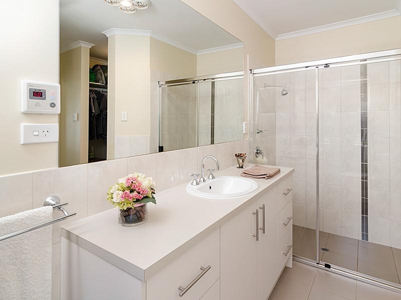 18 Tilly Street, Mount Barker SA 5251