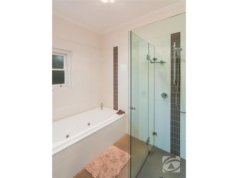 13 Milnes Road, Strathalbyn SA 5255