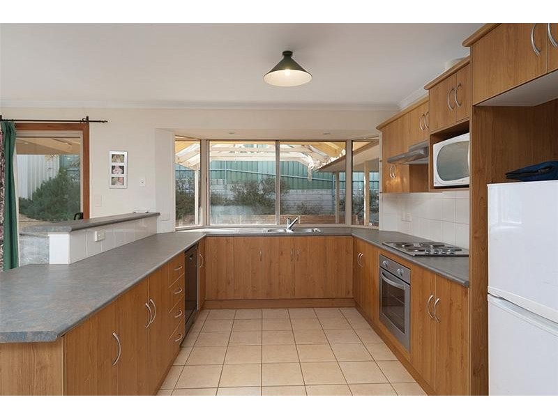 16 Carruthers Court, Strathalbyn SA 5255