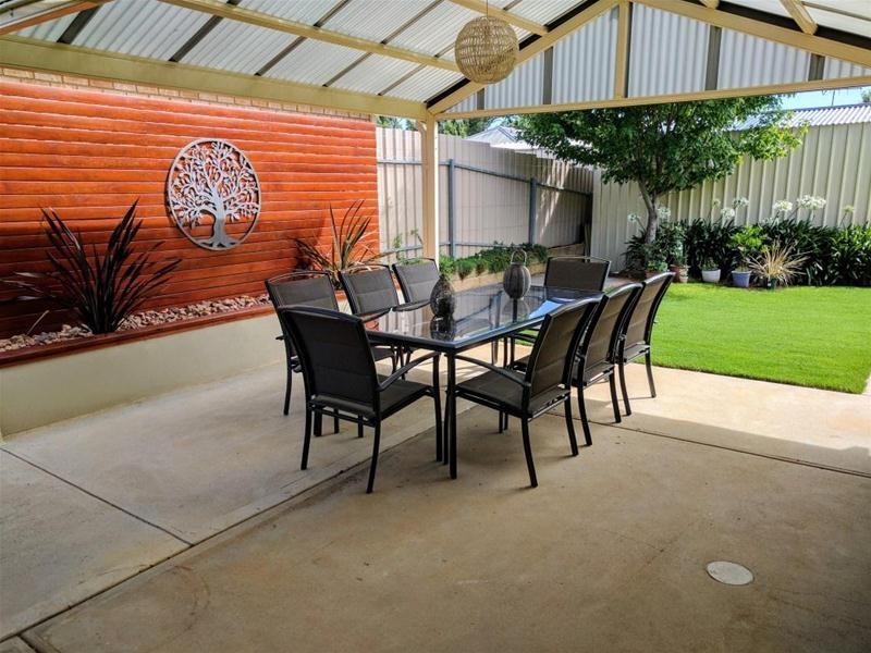 6 Randell Street, Mount Barker SA 5251