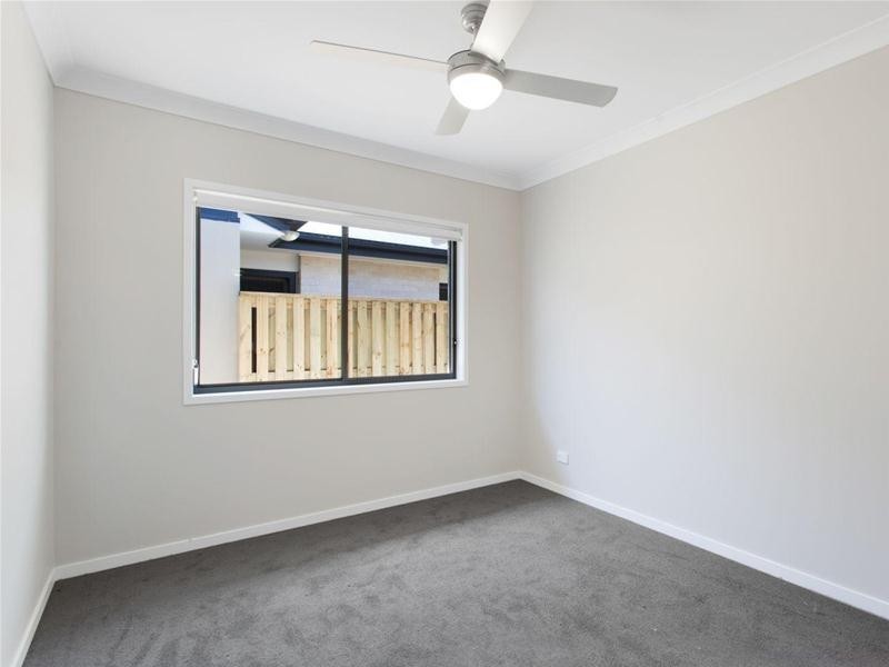 5 Butterleaf Crescent, Pimpama QLD 4209