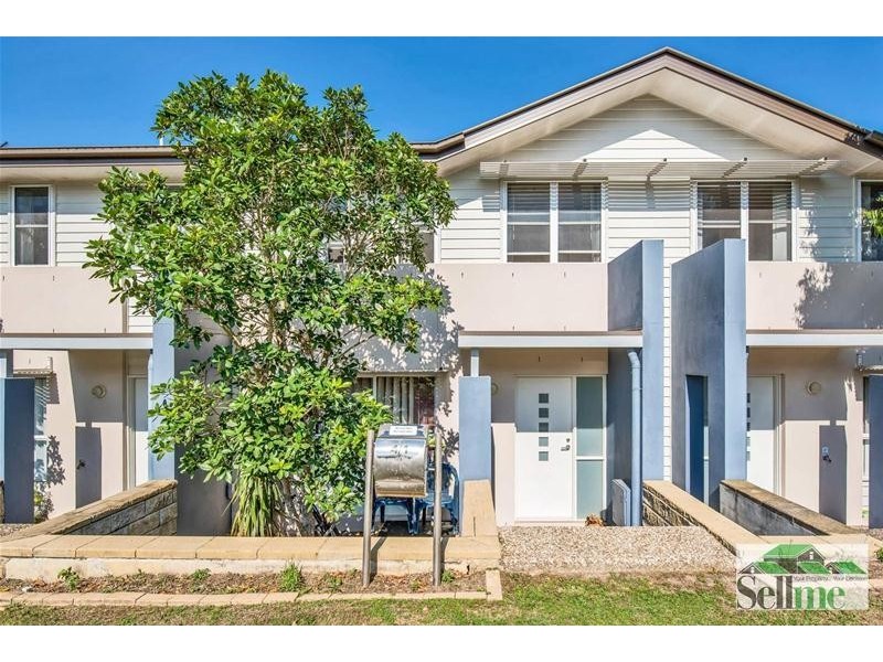 4/1 Mela Street, Coomera QLD 4209