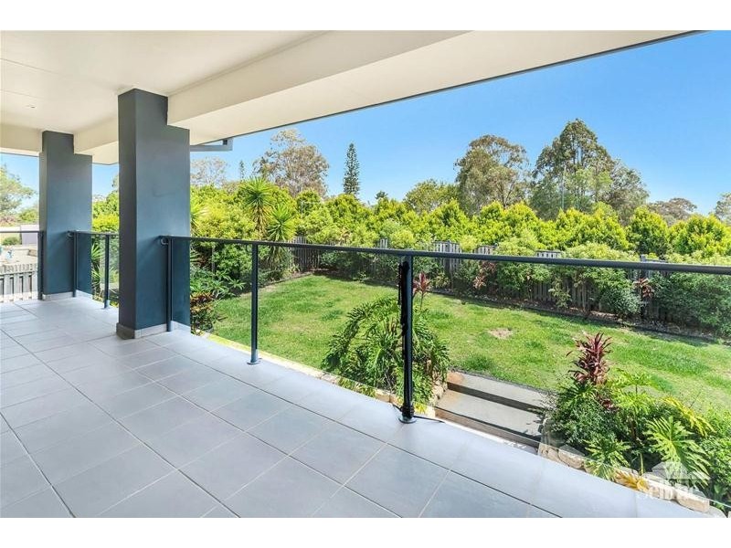 16 Slipstream Road, Coomera Waters QLD 4209