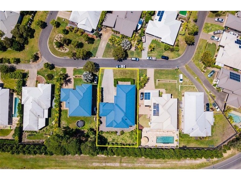 16 Slipstream Road, Coomera Waters QLD 4209