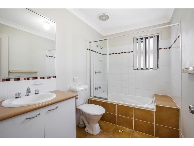 99/31 Archipelago Street, Pacific Pines QLD 4211