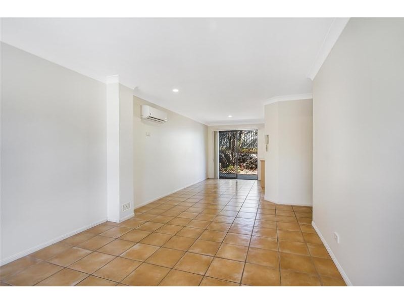 99/31 Archipelago Street, Pacific Pines QLD 4211