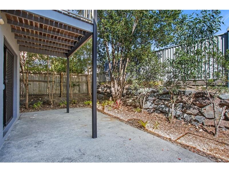 99/31 Archipelago Street, Pacific Pines QLD 4211