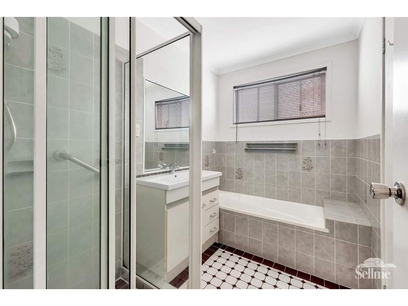 2/16 River Oak, Helensvale QLD 4212