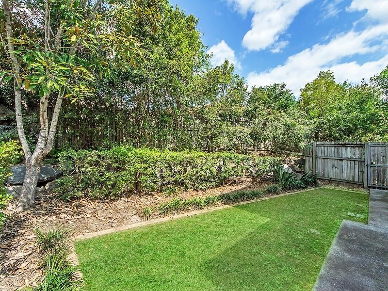 49/31 Archipelago Street, Pacific Pines QLD 4211