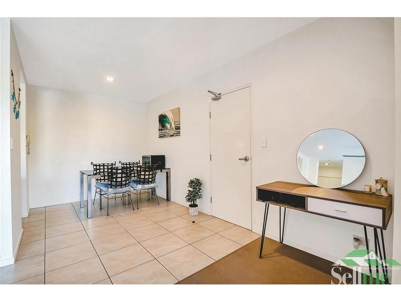 2/43-45 Anembo Street, Surfers Paradise QLD 4217