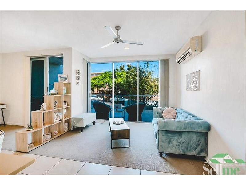 2/43-45 Anembo Street, Surfers Paradise QLD 4217