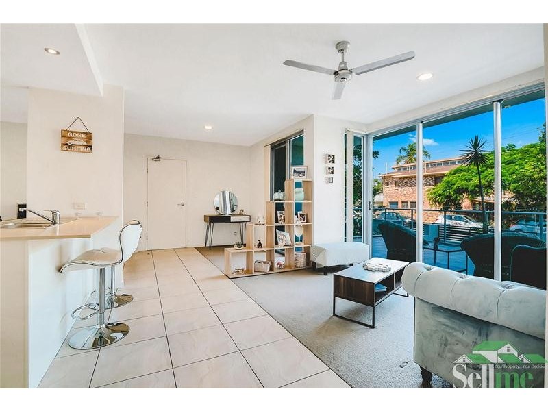 2/43-45 Anembo Street, Surfers Paradise QLD 4217