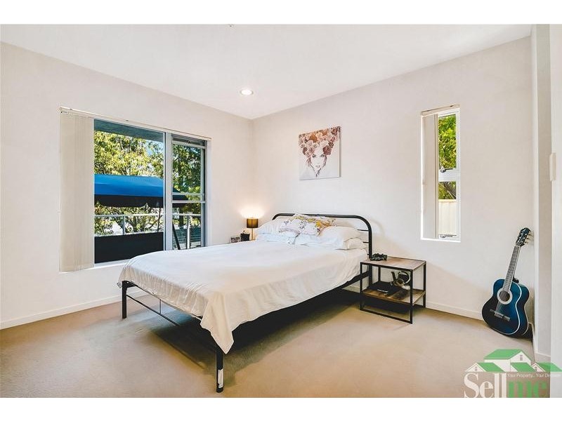 2/43-45 Anembo Street, Surfers Paradise QLD 4217