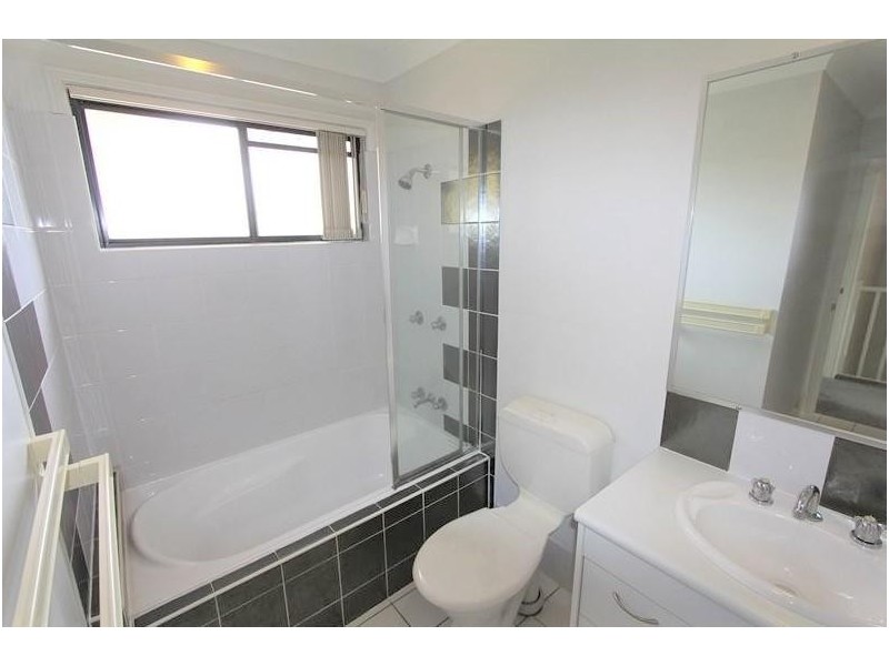 45/31 Archipelago Street, Pacific Pines QLD 4211