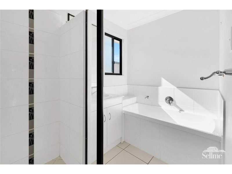 16 Annabelle Crescent, Upper Coomera QLD 4209