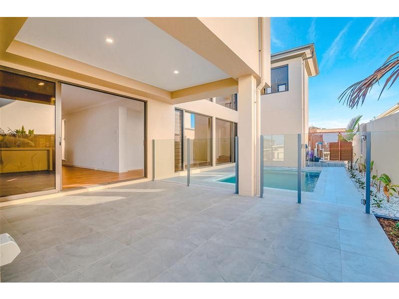 1900 Sunningdale Court, Sanctuary Cove QLD 4212