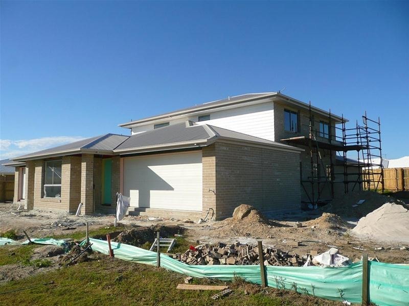 1/5 Newbury Street, Pimpama QLD 4209