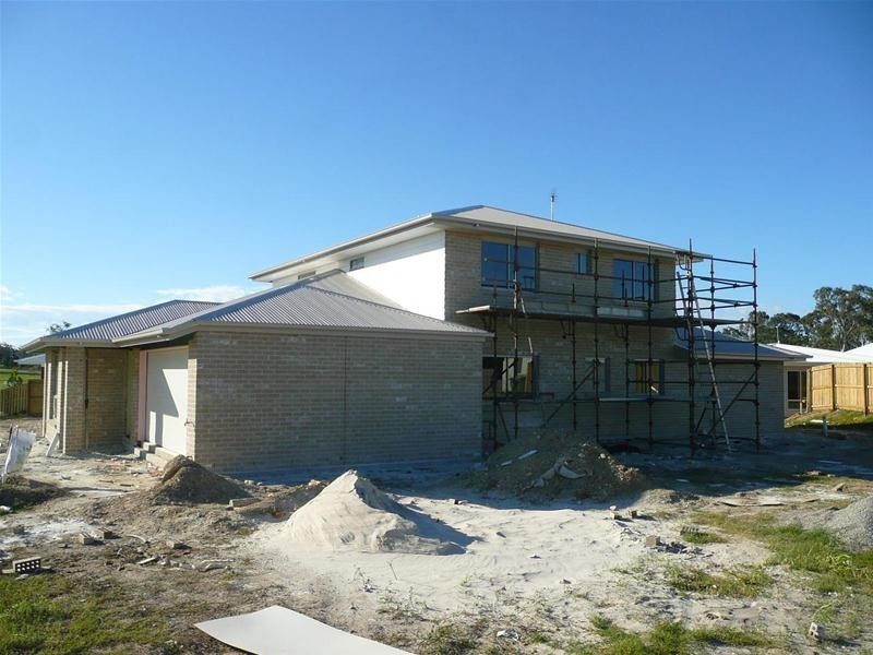 1/5 Newbury Street, Pimpama QLD 4209