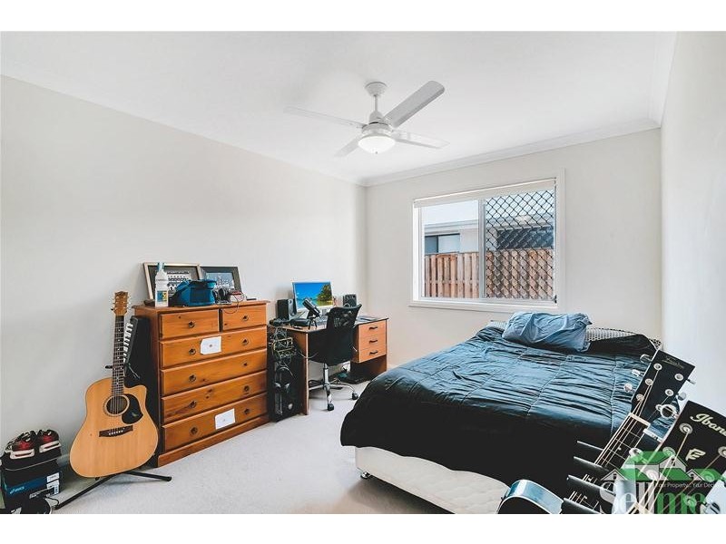 1 Idalia Street, Pimpama QLD 4209