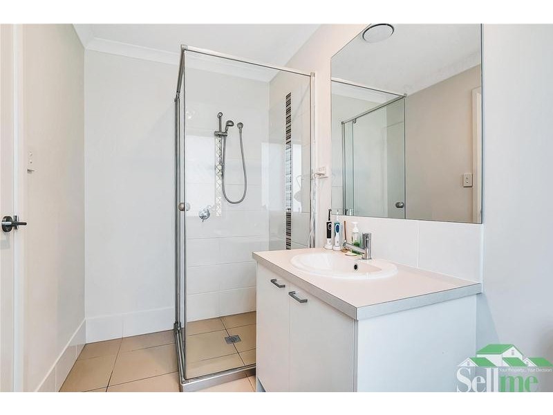 1 Idalia Street, Pimpama QLD 4209