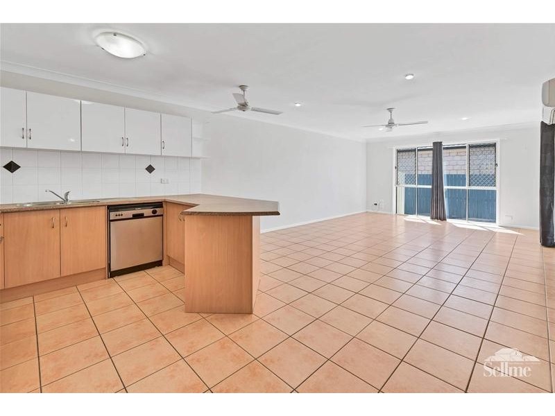 2/39 Merton Drive, Upper Coomera QLD 4209
