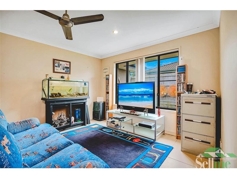 6 James Street, Pimpama QLD 4209