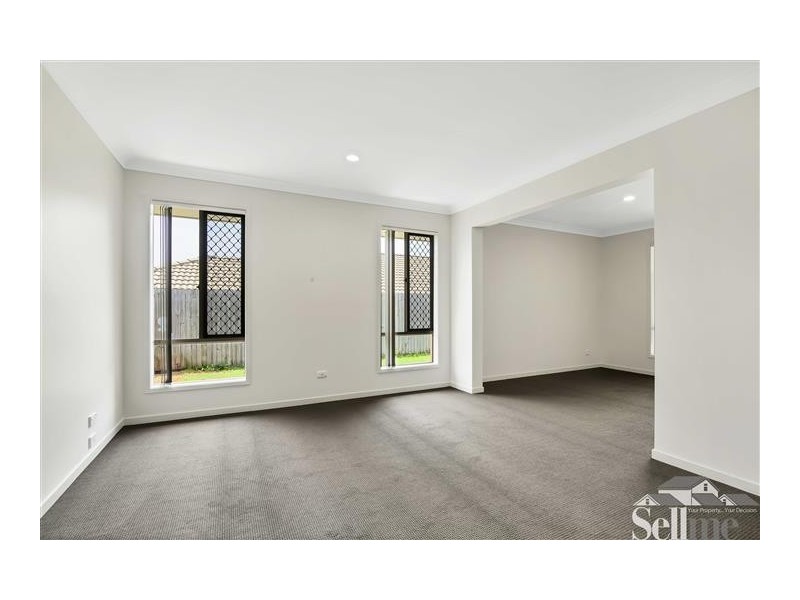 14 Lachlan Lane, Hillcrest QLD 4118