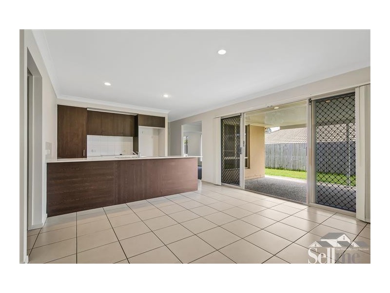 14 Lachlan Lane, Hillcrest QLD 4118