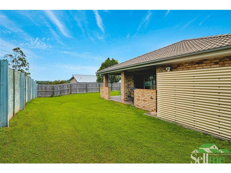 12 Hanover Drive, Pimpama QLD 4209