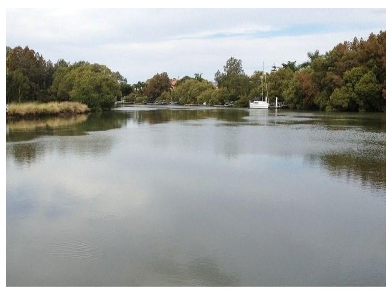 10A Saltwater Terrace, Helensvale QLD 4212