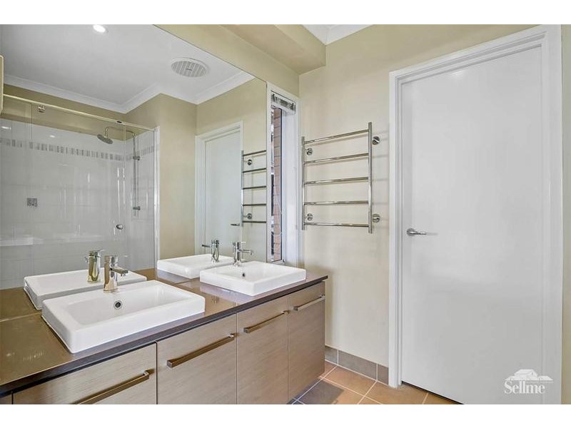 10 Turner Crescent, Ormeau Hills QLD 4208