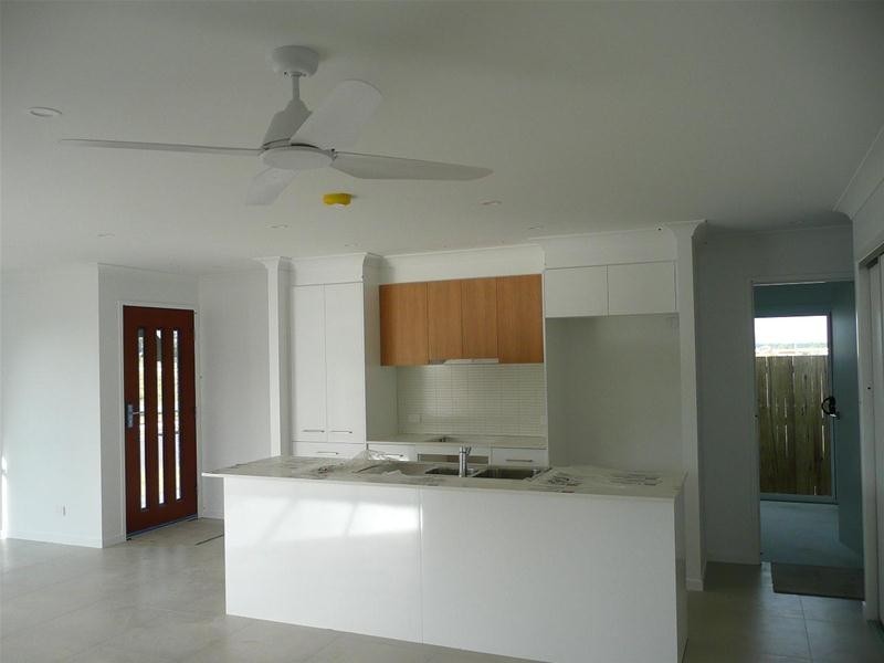 1/111 Fairbourne Terrace, Pimpama QLD 4209