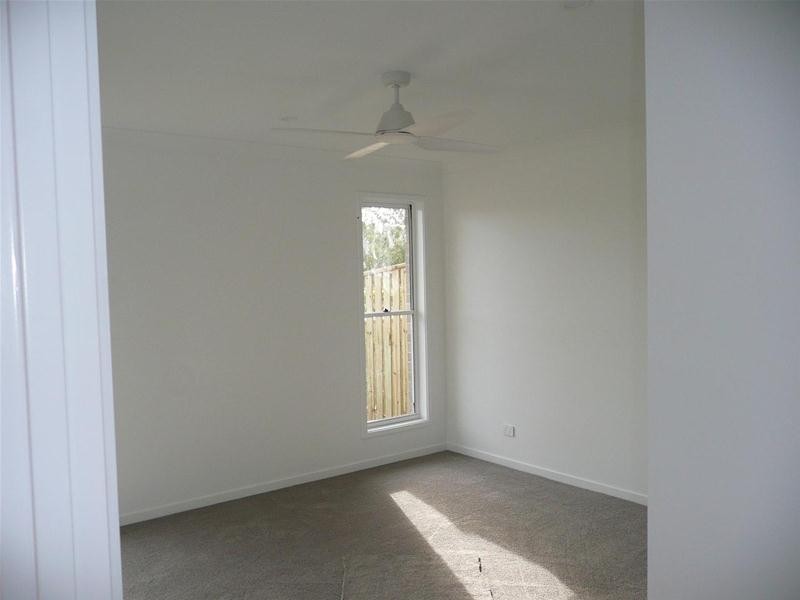 1/111 Fairbourne Terrace, Pimpama QLD 4209