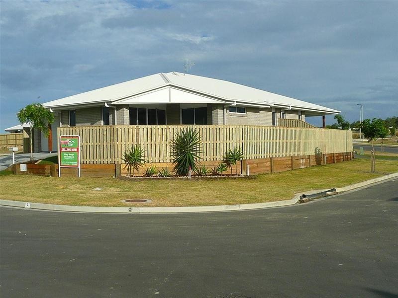 1/111 Fairbourne Terrace, Pimpama QLD 4209