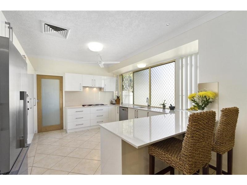 46 Riverdowns Crescent, Helensvale QLD 4212