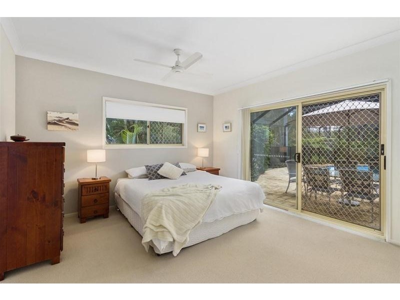 46 Riverdowns Crescent, Helensvale QLD 4212