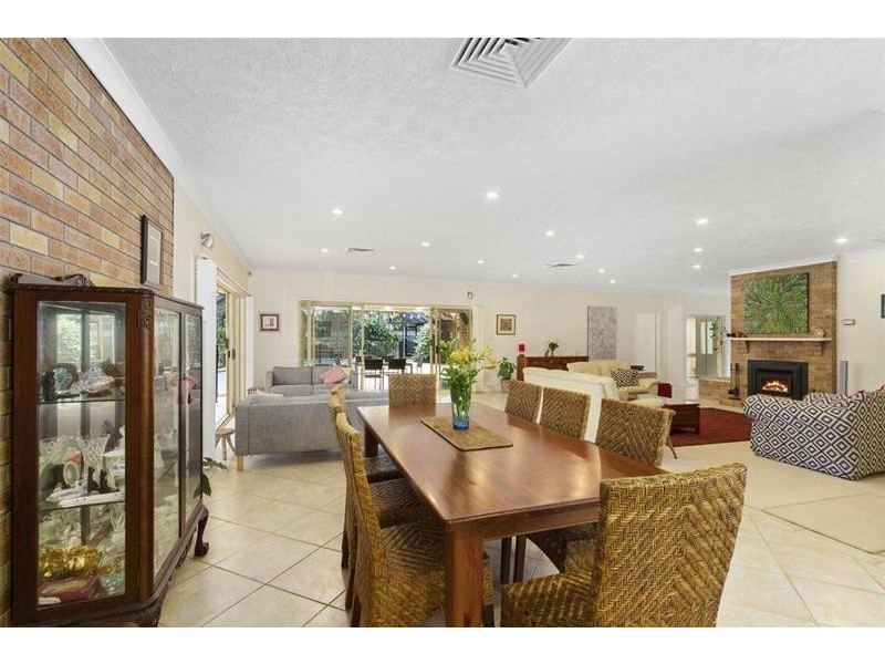 46 Riverdowns Crescent, Helensvale QLD 4212