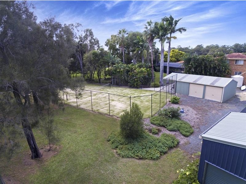 46 Riverdowns Crescent, Helensvale QLD 4212