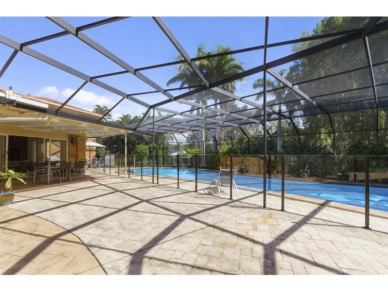 46 Riverdowns Crescent, Helensvale QLD 4212