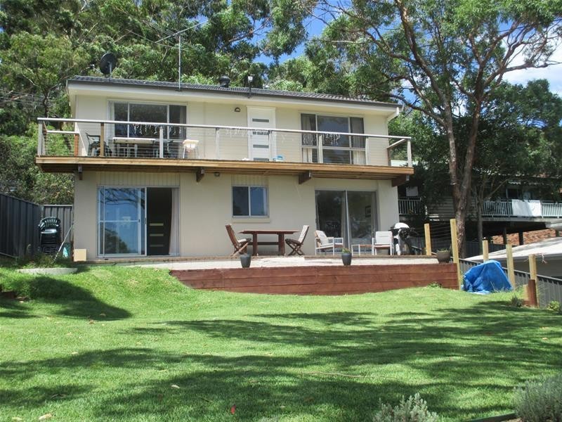 62 Yugari Crescent, Daleys Point NSW 2257