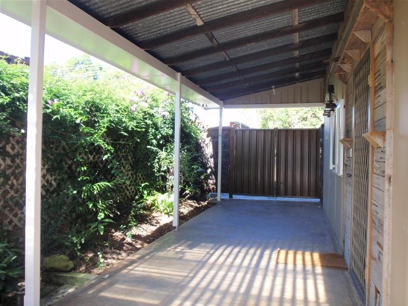 2a Dwyer Avenue, Woy Woy NSW 2256