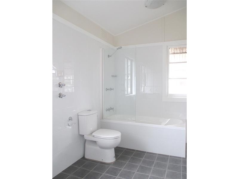 10 Palm Street, Ettalong Beach NSW 2257