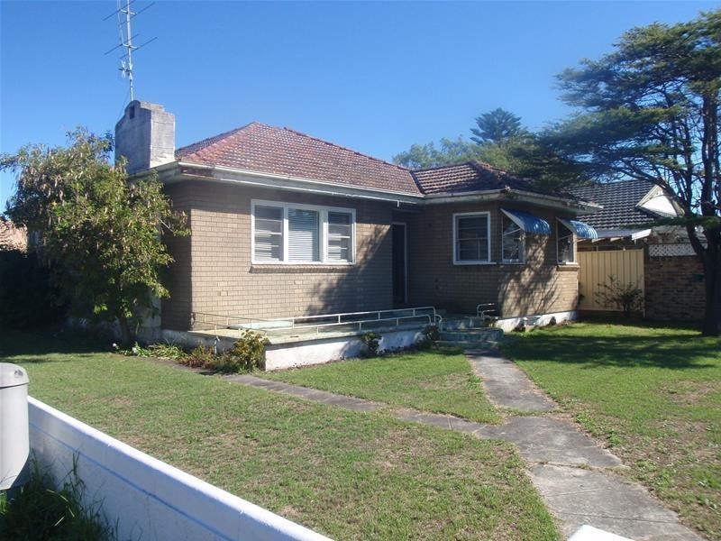 425 Ocean Beach Road, Umina Beach NSW 2257