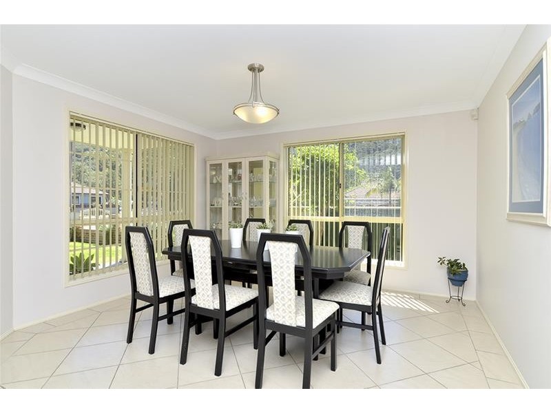 24 Picnic Parade, Ettalong Beach NSW 2257